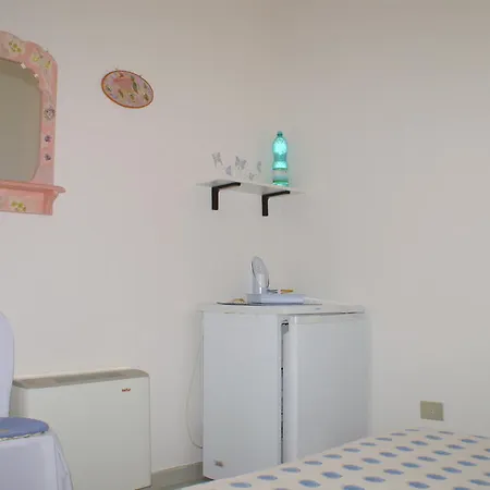 Frühstückspension Tharros *